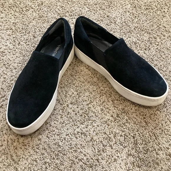 VINCE. Suede Warren Sneaker - Picture 3 of 8